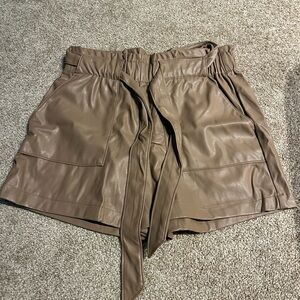 Ci Sono Brown Cargo Shorts High-Waisted Relaxed Fit